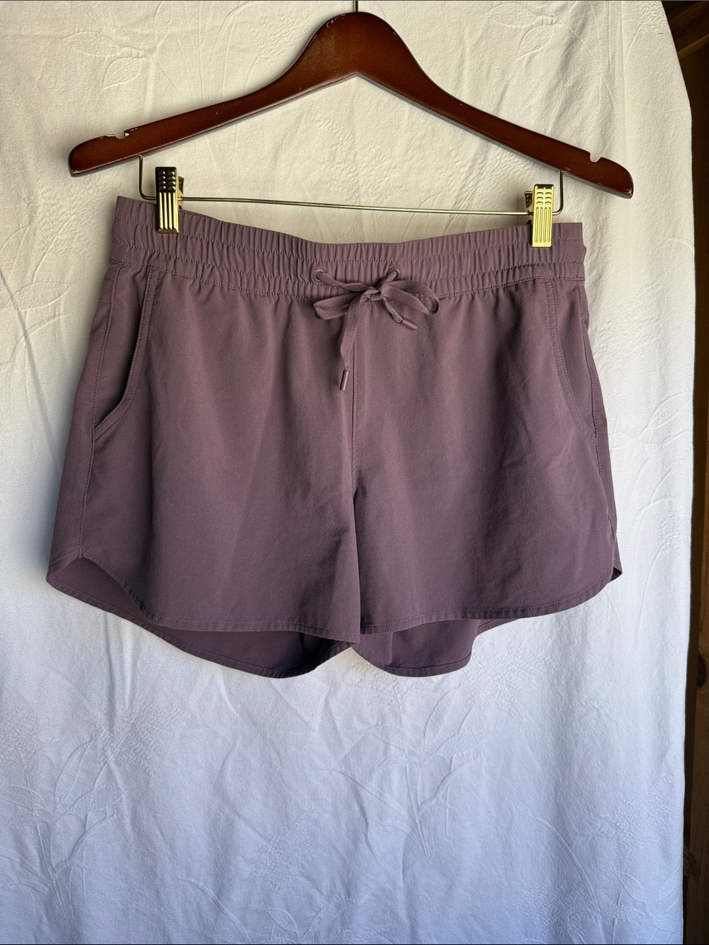 Eddie Bauer Purple Drawstring Women’s Shorts Small